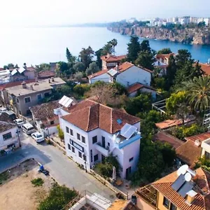 Hadrianus Pansion Turquie